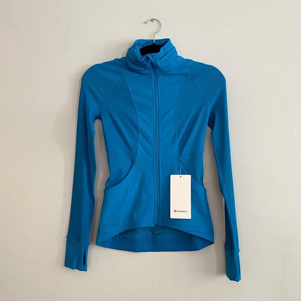 Lululemon jacket size 2